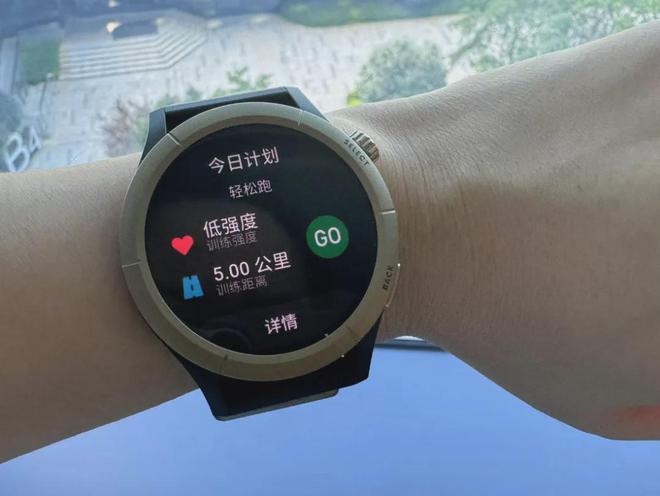 米Cheetah Pro会是你下个赛场好队友吗？MG电子1500元跑表首选？Amazfit 华(图12)